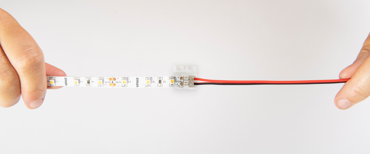 ruban led avec un connecteur