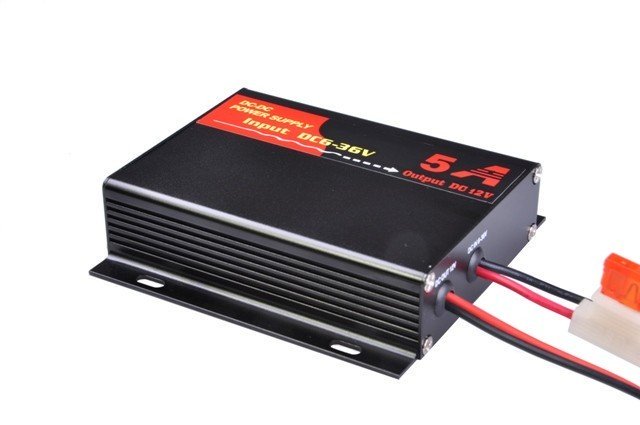 Stabilisateur, convertisseur DC/DC 6-36V à 12V